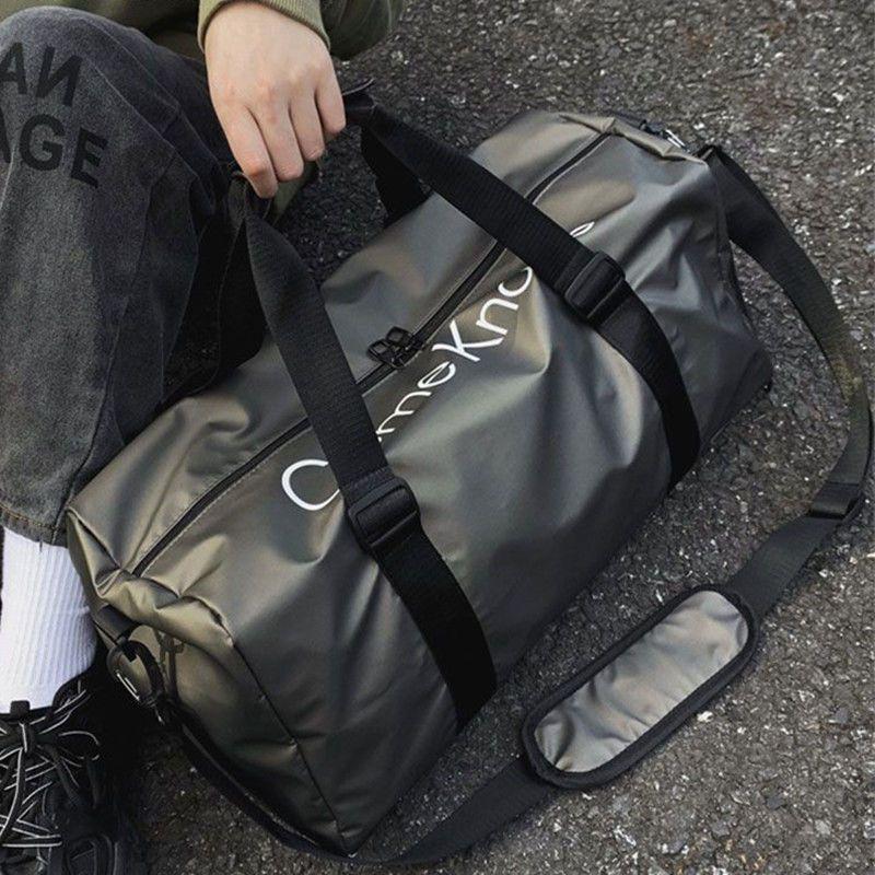 Wasserdichte Sport- und Reisetasche mit getrenntem Nassfach für Training